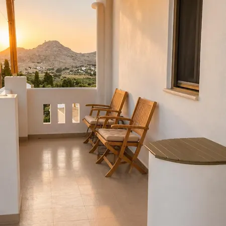 Damarionas Retreat - Newly Restored House With Views * Naxos